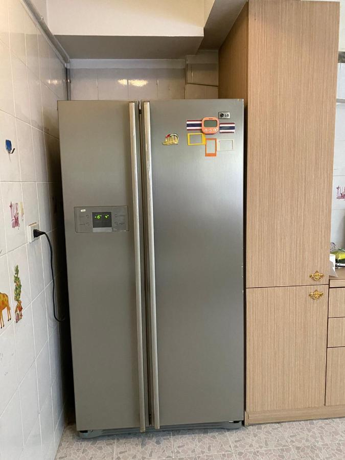 Sura Hostel Bangkok Near Mrt Phra Ram 9 Экстерьер фото